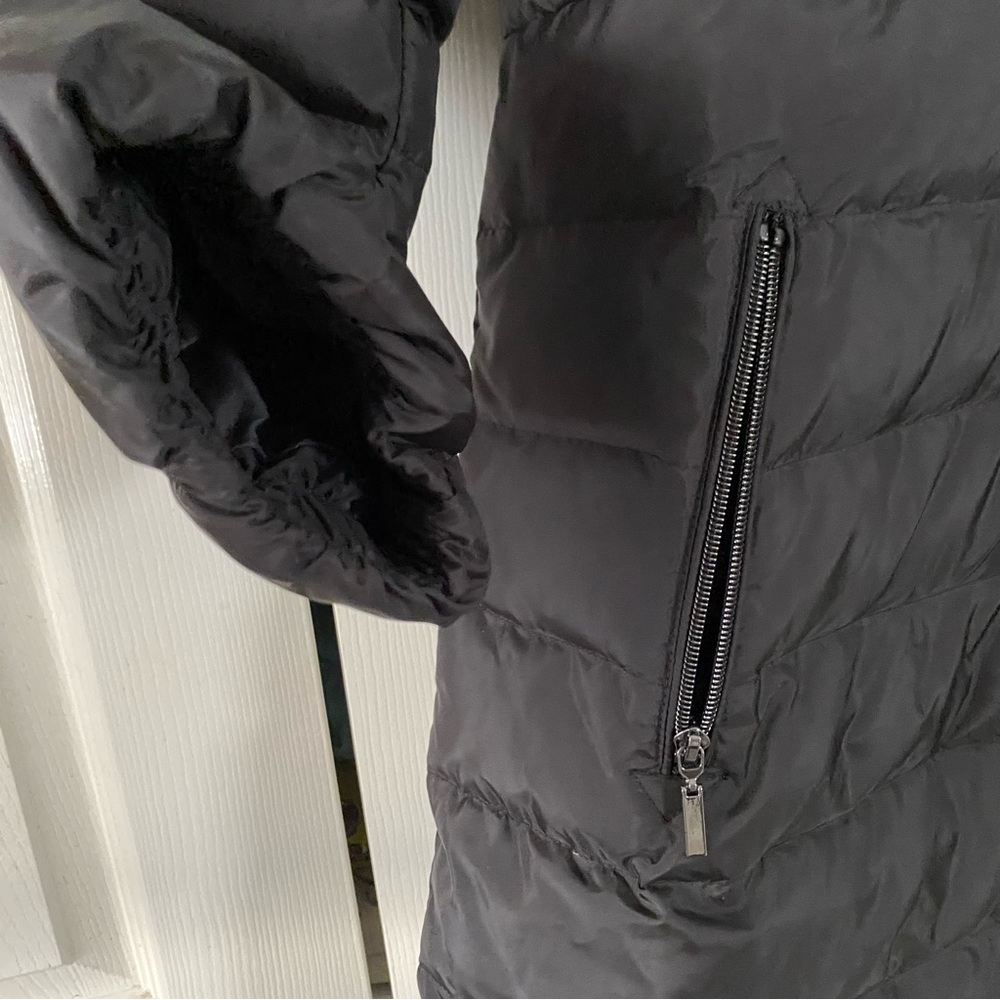Women's Classic Down Coat with Faux-Fur Hood, size L NWT - Picture 2 of 14